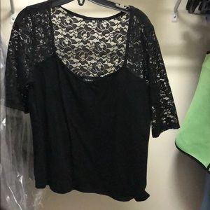 Torrid long sleeved floral top